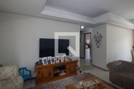 Sala de casa à venda com 4 quartos, 200m² em Espírito Santo, Porto Alegre