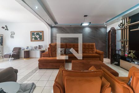 Sala de casa para alugar com 4 quartos, 420m² em Vila Aurea, Poá