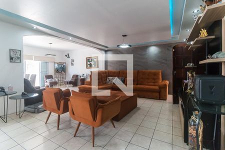Sala de casa para alugar com 4 quartos, 420m² em Vila Aurea, Poá