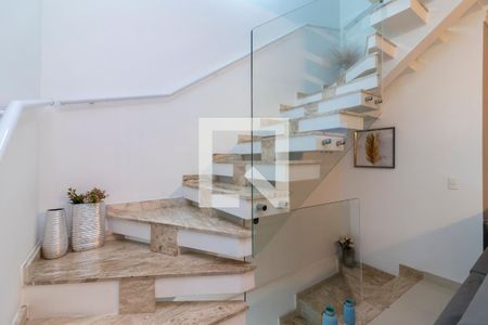 Sala - Escada de casa de condomínio à venda com 3 quartos, 180m² em Santana, São Paulo