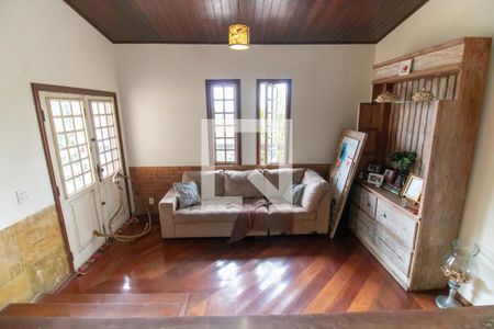 Sala de casa para alugar com 5 quartos, 800m² em Badu, Niterói