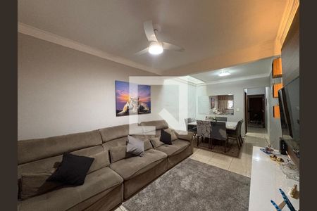 Sala de casa à venda com 3 quartos, 130m² em Vila Linda, Santo André