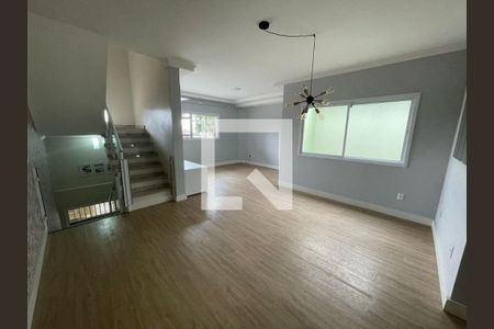 Casa à venda com 3 quartos, 190m² em Vila Marari, São Paulo