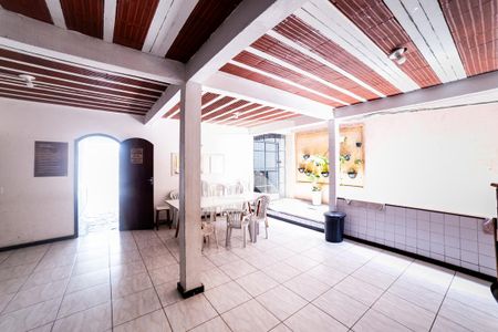 Casa à venda com 4 quartos, 379m² em São Lucas, Belo Horizonte