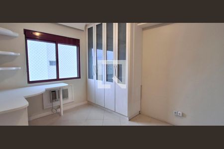 Suíte 1 de apartamento para alugar com 5 quartos, 316m² em Centro, Florianópolis