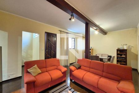 Sala de casa para alugar com 4 quartos, 228m² em Parque Santa Bárbara, Campinas
