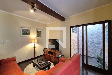 Sala de casa para alugar com 4 quartos, 228m² em Parque Santa Bárbara, Campinas