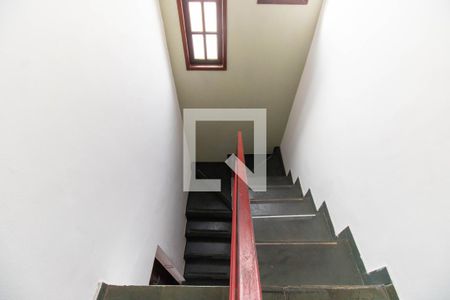 Escada de casa de condomínio à venda com 2 quartos, 75m² em Badu, Niterói