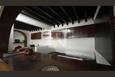 Sala de casa para alugar com 6 quartos, 350m² em Jardim Guanabara, Rio de Janeiro