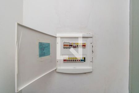 Sala de casa à venda com 4 quartos, 100m² em Cordovil, Rio de Janeiro