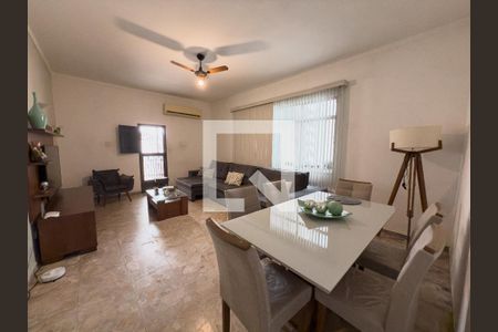 Sala de casa à venda com 4 quartos, 100m² em Cordovil, Rio de Janeiro