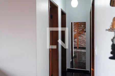 Corredor de apartamento à venda com 3 quartos, 92m² em Arvoredo, Contagem