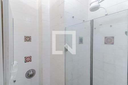 Banheiro de kitnet/studio à venda com 1 quarto, 19m² em Copacabana, Rio de Janeiro