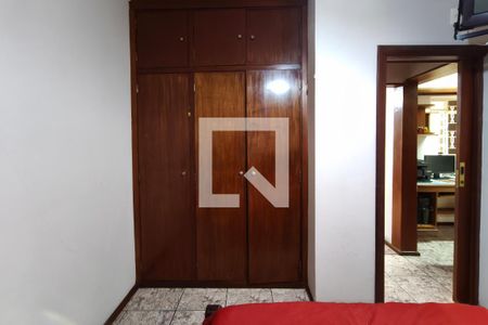 Quarto 1 de casa à venda com 4 quartos, 305m² em Vila Teixeira, Campinas