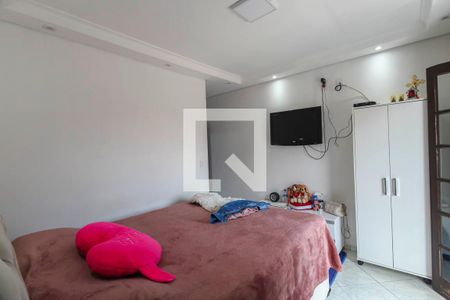 Suite de casa à venda com 4 quartos, 250m² em Jardim Ana Rosa, São Paulo