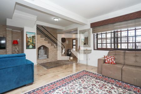 Sala de casa para alugar com 4 quartos, 290m² em Jardim Carvalho, Porto Alegre