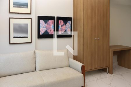 Sala de kitnet/studio para alugar com 1 quarto, 45m² em Caminho das Árvores, Salvador