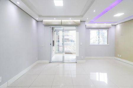 Sala de apartamento à venda com 3 quartos, 105m² em Jardim Cláudia, São Paulo