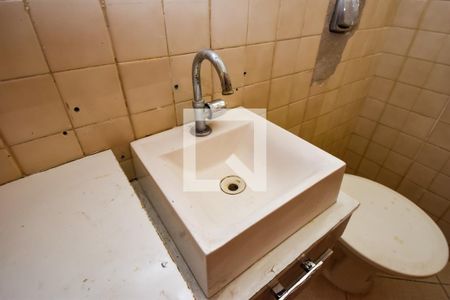 Banheiro Social de apartamento para alugar com 1 quarto, 40m² em Pilares, Rio de Janeiro