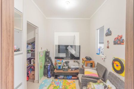 Sala de TV de casa de condomínio à venda com 3 quartos, 230m² em Jardim Nova Europa, Campinas