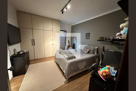 Suíte 1 de casa à venda com 4 quartos, 340m² em Jardim das Paineiras, Campinas