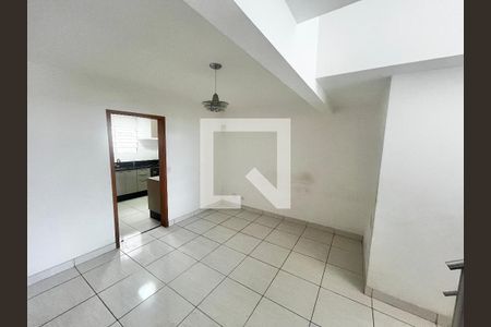 Sala 2 de casa à venda com 3 quartos, 104m² em Jardim Rossin, São Paulo