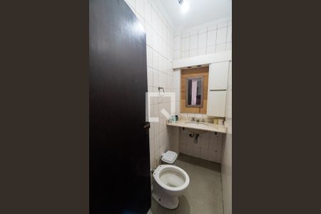 Lavabo de casa para alugar com 3 quartos, 210m² em Vila Guarani (zona Sul), São Paulo