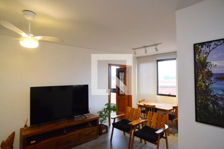 Sala de apartamento para alugar com 2 quartos, 80m² em Barra da Tijuca, Rio de Janeiro