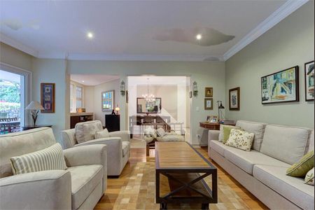 Casa à venda com 4 quartos, 622m² em Jardim Cordeiro, São Paulo