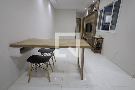 Sala de apartamento à venda com 2 quartos, 50m² em Jardim das Maravilhas, Santo André