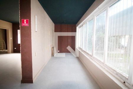 Sala de casa para alugar com 4 quartos, 330m² em Sumaré, São Paulo