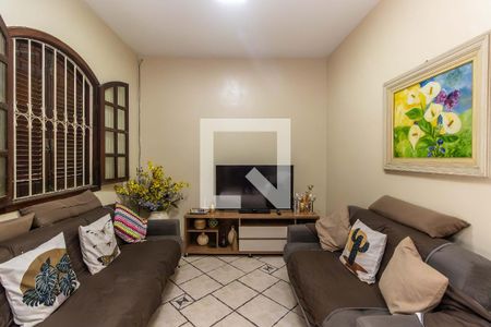 Sala de casa à venda com 3 quartos, 360m² em Universitário, Belo Horizonte