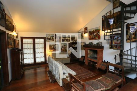 Sala de casa à venda com 3 quartos, 296m² em Jardim Vitoria Regia (zona Oeste), São Paulo