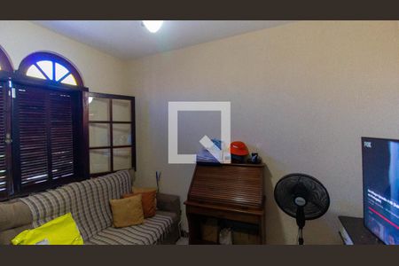 Casa à venda com 4 quartos, 360m² em Itaipu, Niterói