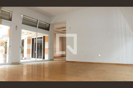 Casa à venda com 4 quartos, 520m² em Cidade Ademar, São Paulo