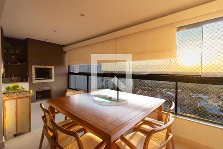 Sala/Varanda de apartamento para alugar com 3 quartos, 117m² em Mansões Santo Antônio, Campinas