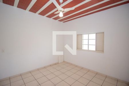 Quarto 1 de casa à venda com 3 quartos, 200m² em Santa Helena, Contagem