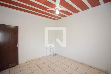 Quarto 1 de casa à venda com 3 quartos, 200m² em Santa Helena, Contagem