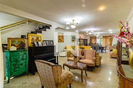 Casa para alugar com 4 quartos, 600m² em Cidade Vargas, São Paulo