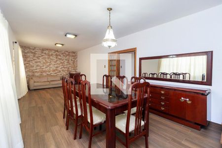 Sala de casa para alugar com 5 quartos, 270m² em Jardim Petropolis, São Paulo