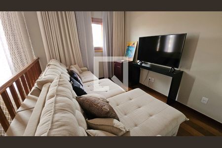 Sala 3 de casa de condomínio para alugar com 5 quartos, 530m² em Jardim Atlantico, Goiânia