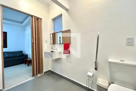 Banheiro Social de casa de condomínio para alugar com 4 quartos, 200m² em Parque Jabaquara, São Paulo