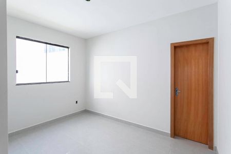 Suíte de casa à venda com 3 quartos, 194m² em Nacional, Contagem