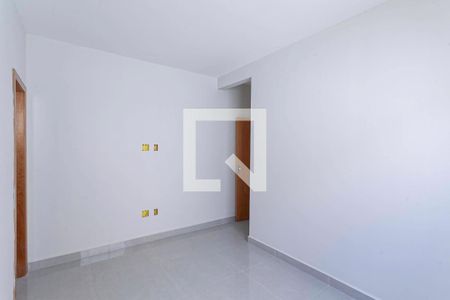 Suíte de casa à venda com 3 quartos, 130m² em Nacional, Contagem