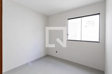 Quarto 2 de casa à venda com 3 quartos, 130m² em Nacional, Contagem