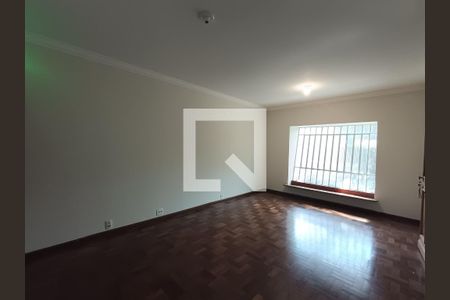 Casa para alugar com 8 quartos, 375m² em Vila Clementino, São Paulo