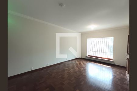 Casa para alugar com 8 quartos, 375m² em Vila Clementino, São Paulo