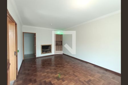 Casa para alugar com 8 quartos, 375m² em Vila Clementino, São Paulo