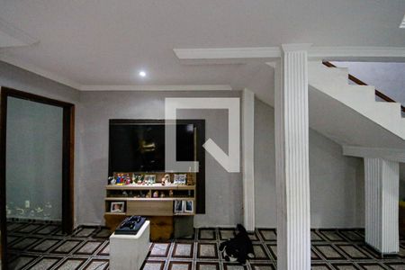 Casa para alugar com 4 quartos, 250m² em Jardim Porteira Grande, São Paulo