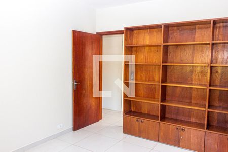 Quarto 1 de casa à venda com 3 quartos, 570m² em Parque Guarapiranga, São Paulo